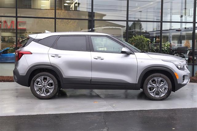 2024 kia seltos lx