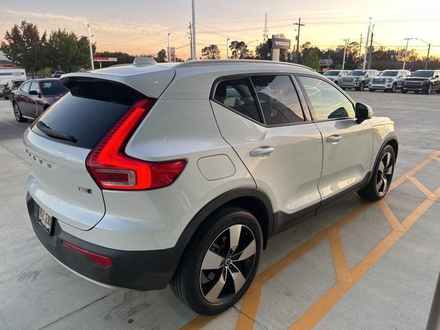 2022 volvo xc40 t5 momentum