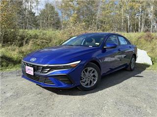 2025 Hyundai Elantra blue