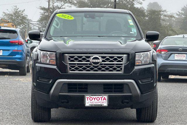 2022 nissan frontier sv