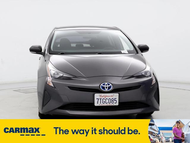 2016 toyota prius two