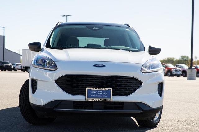 2022 ford escape se