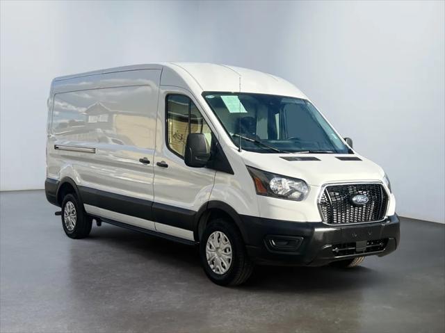 2023 ford transit-250 base