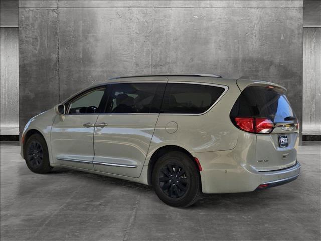 2019 chrysler pacifica touring-l plus