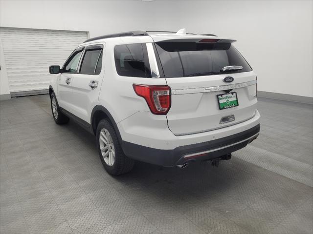 2017 ford explorer base