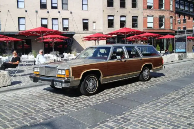 1981 ford ltd country squire - the nicest 8 passenger wagon on the market