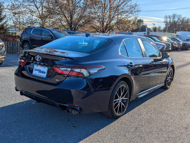 2022 toyota camry se