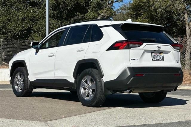 2022 toyota rav4 xle