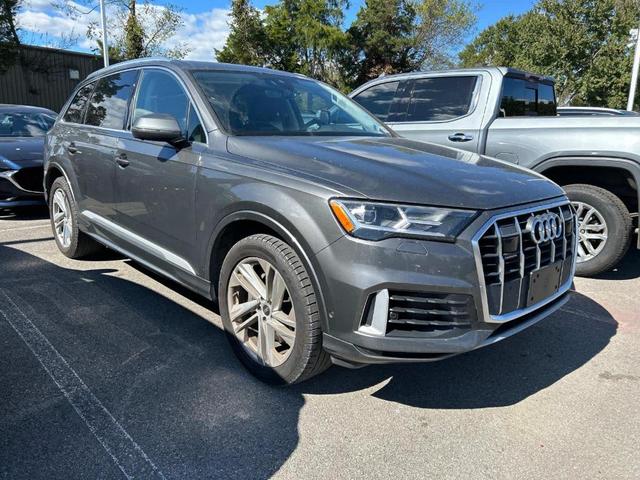 2022 audi q7 55 premium plus