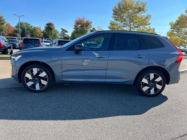 2024 volvo xc60 recharge plug-in hybrid t8 plus dark theme