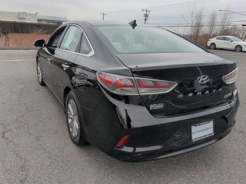 2018 hyundai sonata hybrid in saint louis, missouri