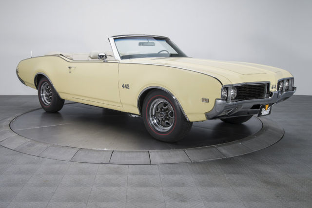 1969 oldsmobile cutlass 442 55,736 miles saffron yellow convertible 400 v8 3 spe