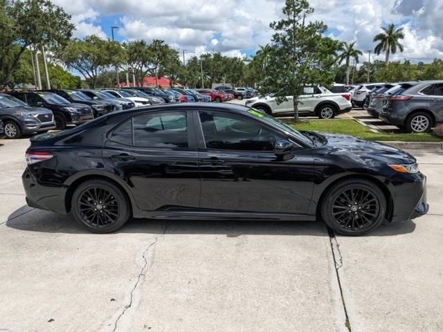 2020 toyota camry se nightshade