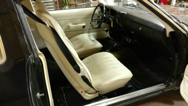 1976 plymouth roadrunner survivor 4 speed