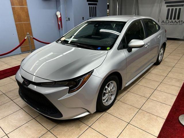 2022 toyota corolla hybrid le