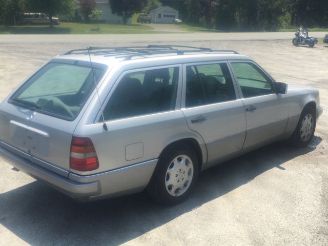 1994 mercedes benz e320 wagon. clean florida car