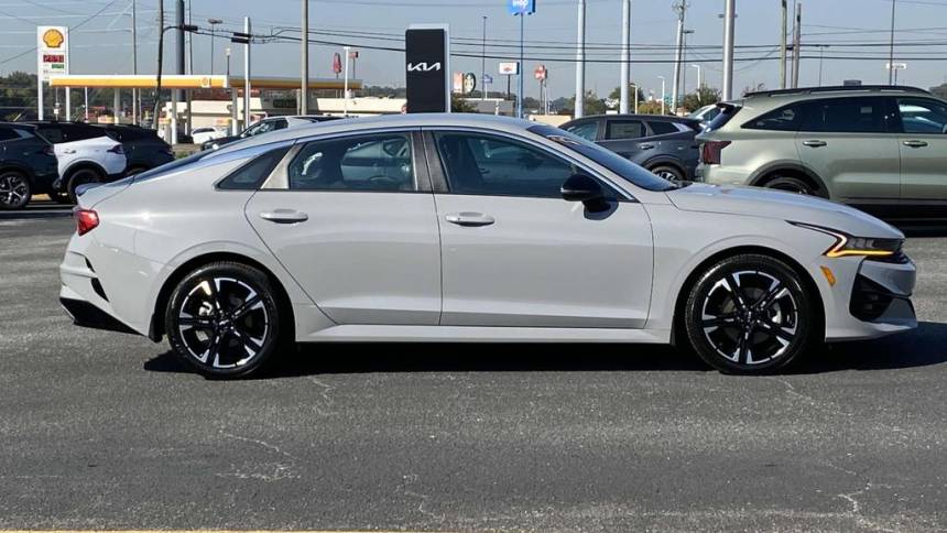 2022 kia k5 gt-line