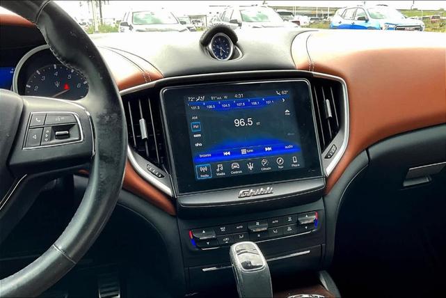 2020 maserati ghibli granlusso