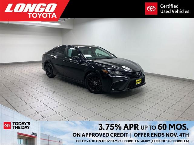 2022 toyota camry se nightshade