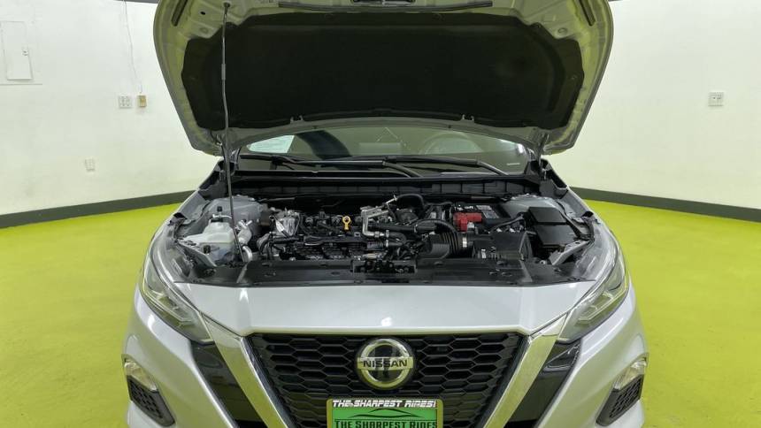 2022 nissan altima 2.5 sv