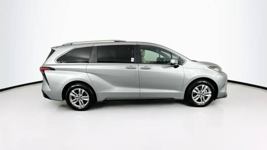 2024 Toyota Sienna
