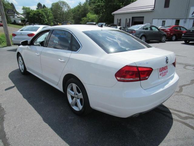 2012 volkswagen passat in davidsville, pennsylvania