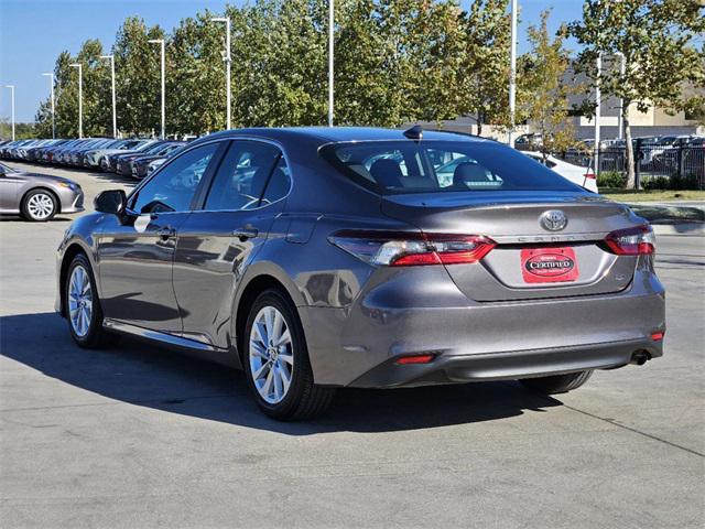 2024 toyota camry le