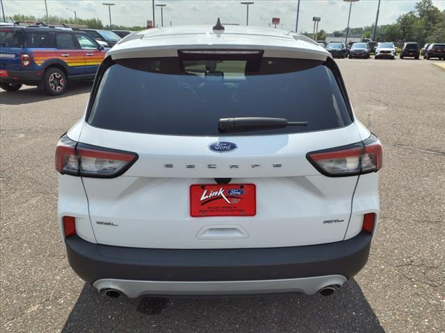 2022 ford escape sel