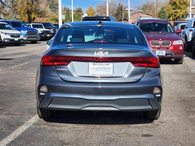 2024 kia forte lxs