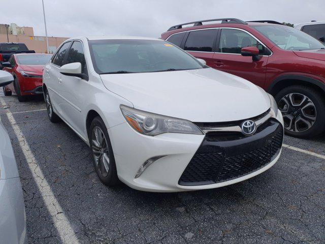 2016 toyota camry se