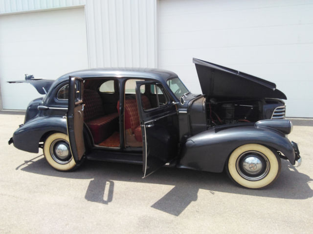 1938 f-38 4d oldsmobile redone in 88, original, running,clear title, olds
