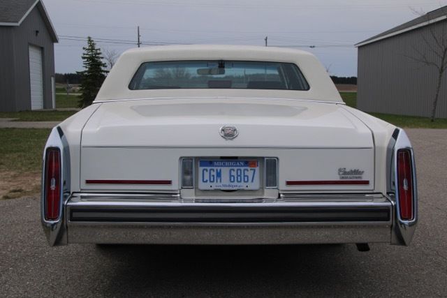 1988 cadillac brougham d'elegance sedan 4-door 5.0l, 35k miles, mint condition!