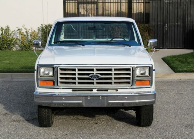 california original, 1983 ford f-150 4x4 "shortbed",100% rust free,(310)259-5383