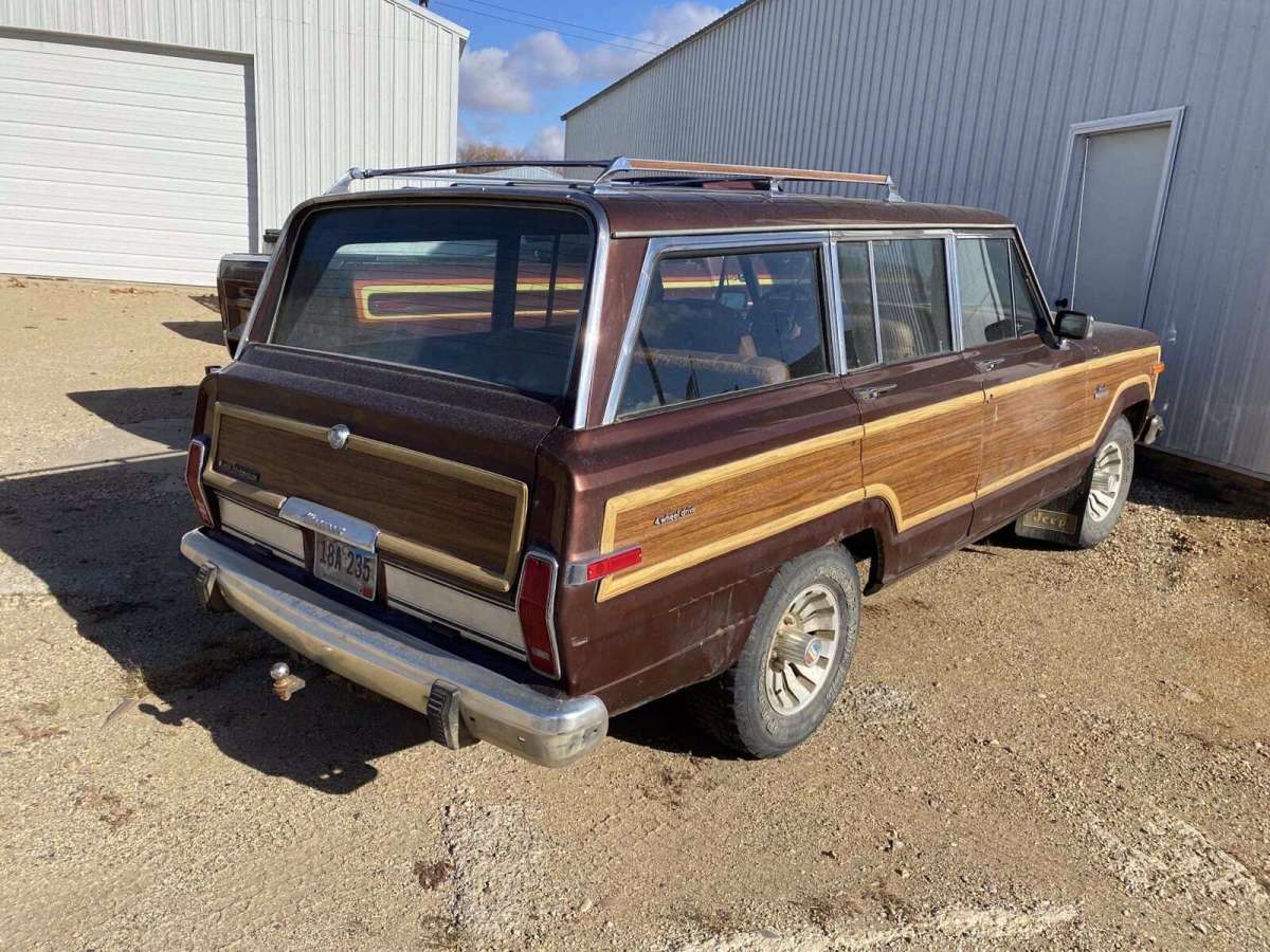 1984 jeep grand wagoneer base 4wd 103371 miles burgundy automatic