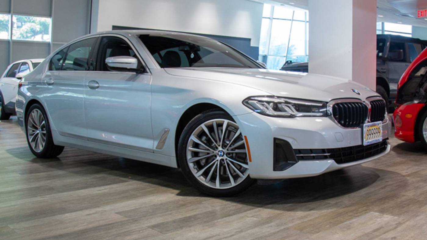2021 bmw 5 series 530i