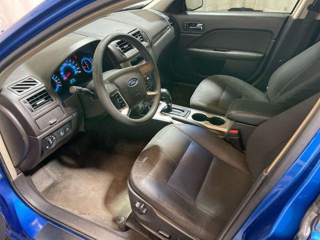 2011 ford fusion se