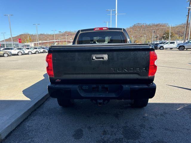 2018 toyota tundra sr5