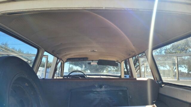 1967 volvo 122 s wagon white rwd manual