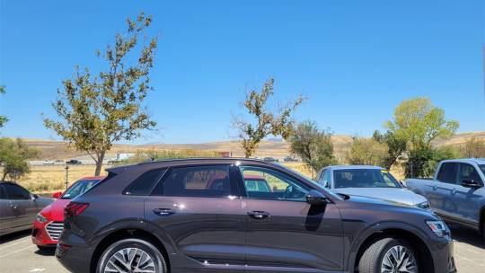 2024 Audi Q8 e-tron
