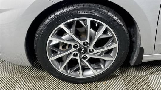 2020 hyundai elantra limited