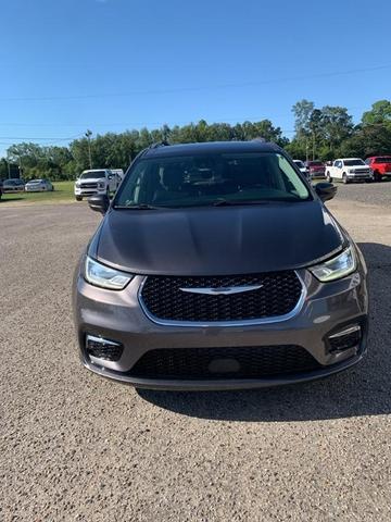 2022 chrysler pacifica touring l