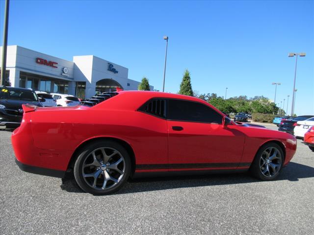 2015 dodge challenger sxt plus
