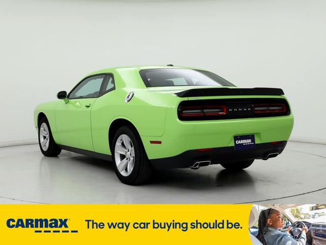 2023 dodge challenger sxt