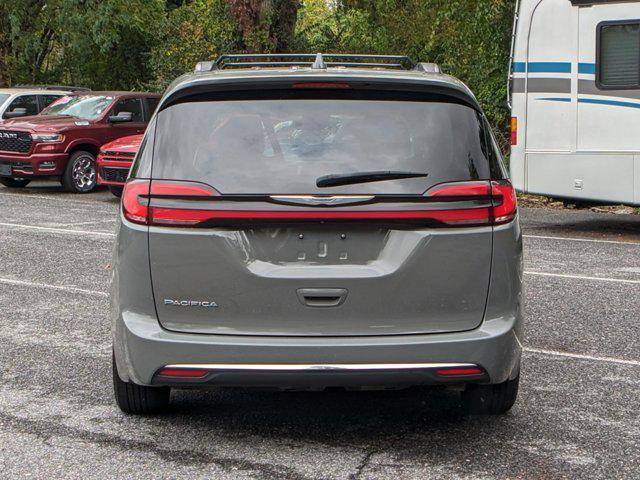 2022 chrysler pacifica touring l