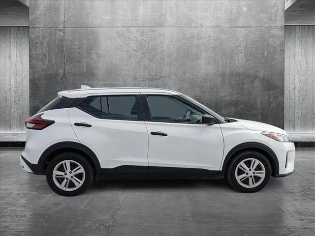 2021 nissan kicks s