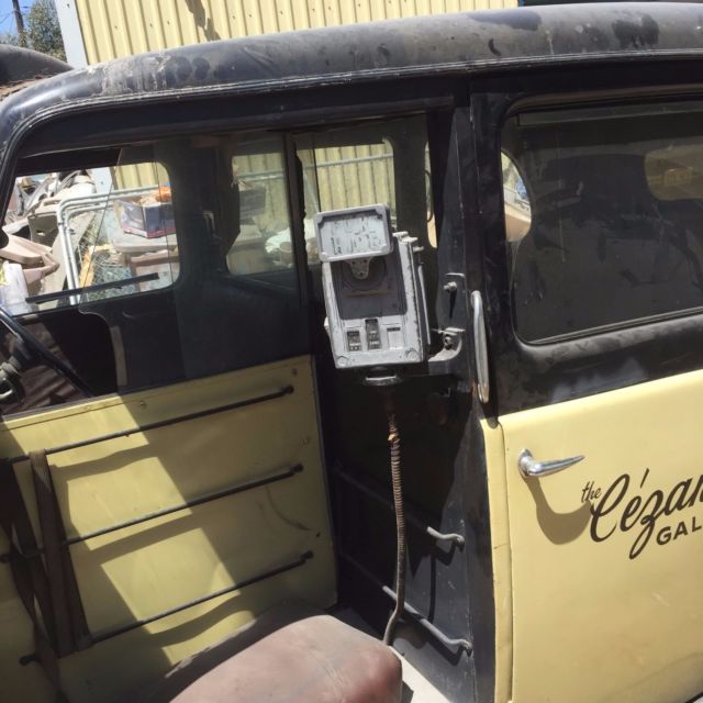 1957 3 door english diesal taxicab with right hand drive stick shift