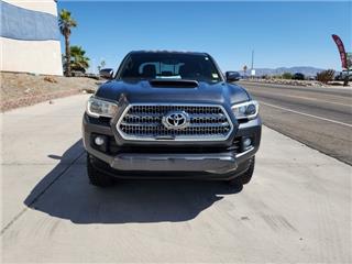 2017 Toyota Tacoma trd sport