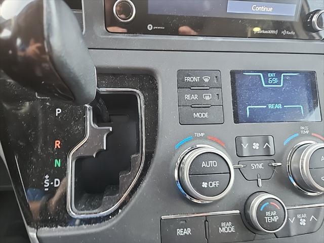 2020 toyota sienna xle
