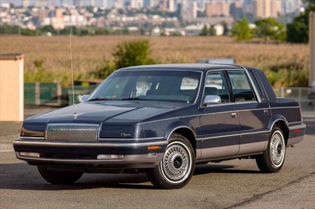 1992 chrysler new yorker fifth avenue 4dr sedan