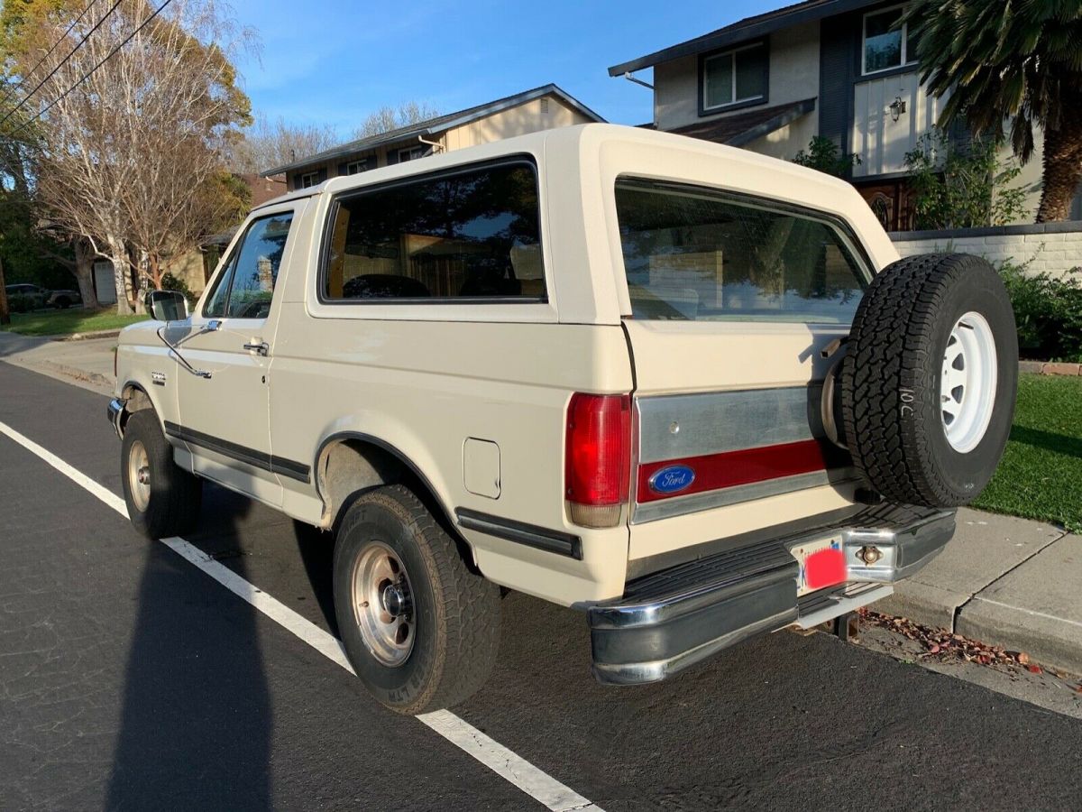 1989 ford bronco xlt 5.8l all orig ca, truck no rust 133k miles ((low reserve))